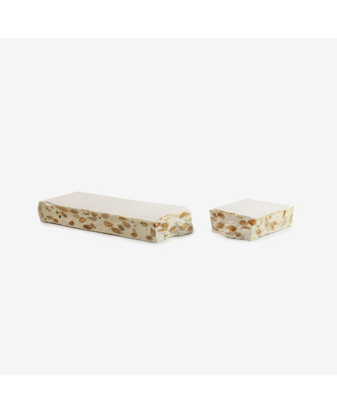 ALMOND BAR GR.125 Sebaste, Wholesale sweets and candies www.ilcaramellaio2.com.