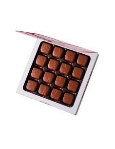 cioccolatini amoretta, scatola cioccolatini, cioccolatini assortiti, dolci festa bambini, regalo cioccolato, dessert cioccolato 2