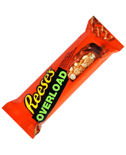 🥜 Reese's Overload 42 g – Chocolate snack with creamy peanut butter filling.